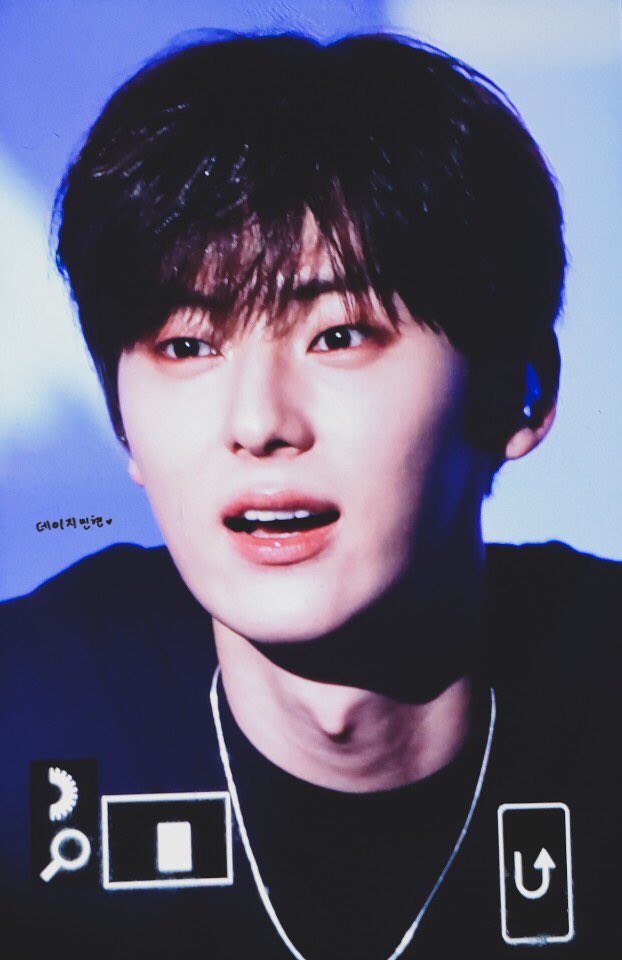 daisy_MinHyun's tweet photo. 190413 #뉴이스트 #민현 #황민현 SEGNO 프리뷰 https://t.co/bH4n4RyAX0
