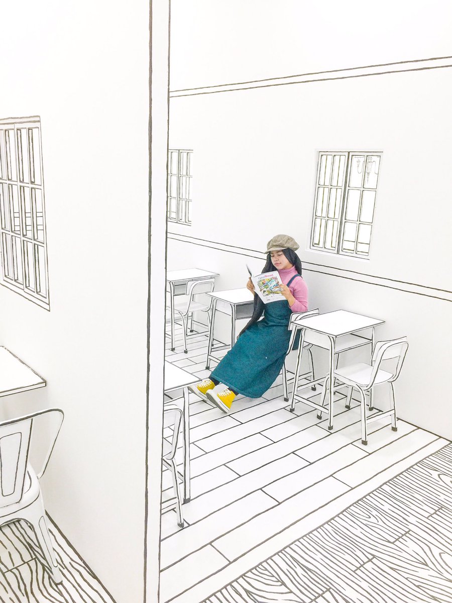 neysaassilos's tweet photo. Nampak macam dalam komik tapi sebenarnya ni cafe! so cute!!!! 😍😍 https://t.co/azvZtZXetL