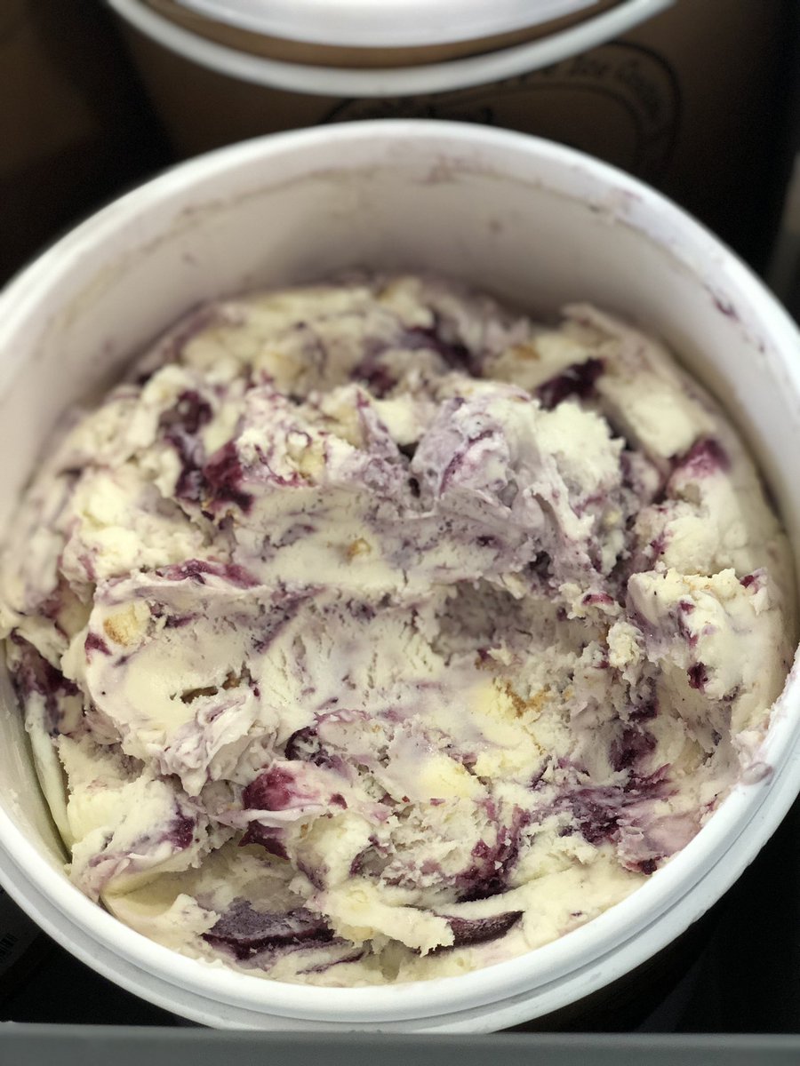 🍦🍨New flavor alert!!! Ready to drool? Our blueberry cheesecake ice cream is here! Delectably smooth cheesecake ice cream topped off with a tangy blueberry ripple and soft cheesecake chunks🤤 
#icecream #blueberryicecream #eriedepot #trainstation #barbertonohio #Akron #facts