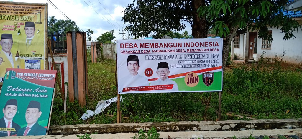 #RabuPutih
<a href="/jokowi/">Joko Widodo</a> <a href="/KHMarufAmin_/">K.H. Ma’ruf Amin</a> <a href="/cakimiNOW/">A Muhaimin Iskandar</a> <a href="/EkoSandjojo/">Eko P. Sandjojo</a> <a href="/SyaifulHooda/">Syaiful Huda</a> @JOINKalsel