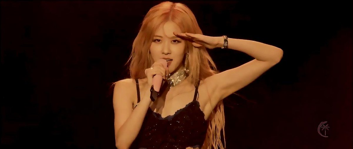 rosé aka the most gorgeous woman alive