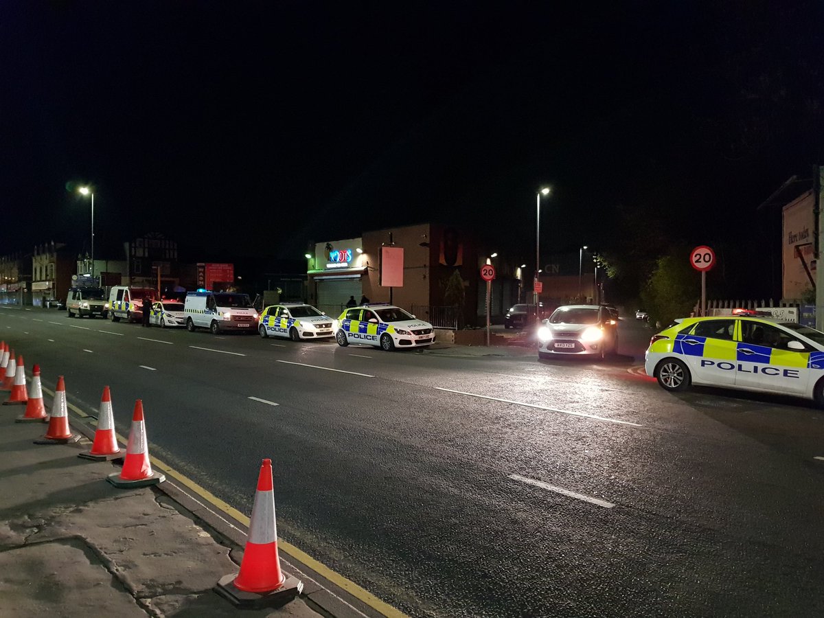 PC_T01's tweet photo. Very sucessful #OpSynergy last night in @GMPNewtonHeath @GMPGorton. VLPs completed, wanted persons arrested, and antisocial behaviour deterred. @GMPSpecials https://t.co/CHf6WwCjRi