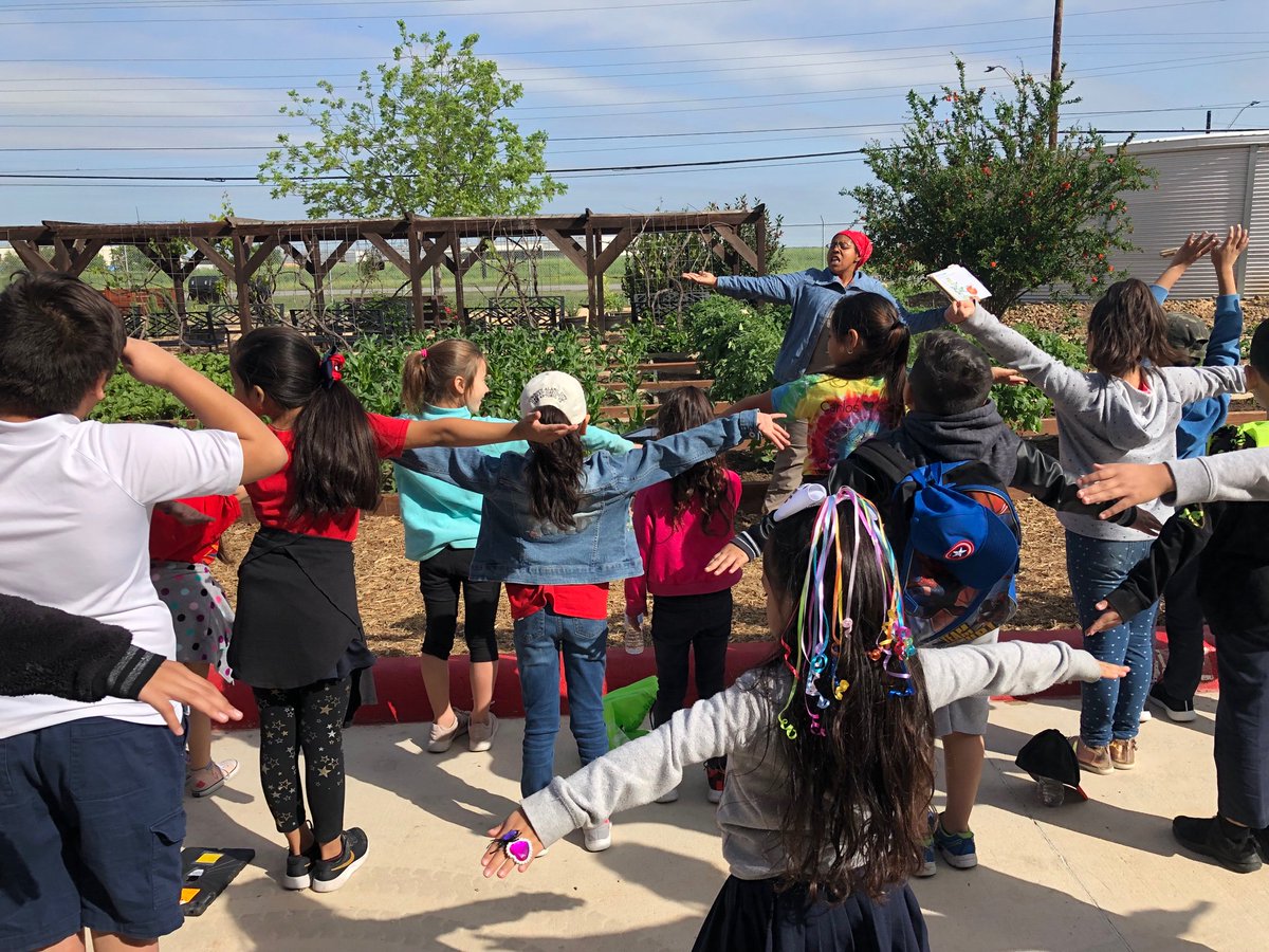 LizetteSmithK's tweet image. Cable Cubs had an amazing time learning about plants, animals and helping the community @safoodbank. #thisiscable #giveback