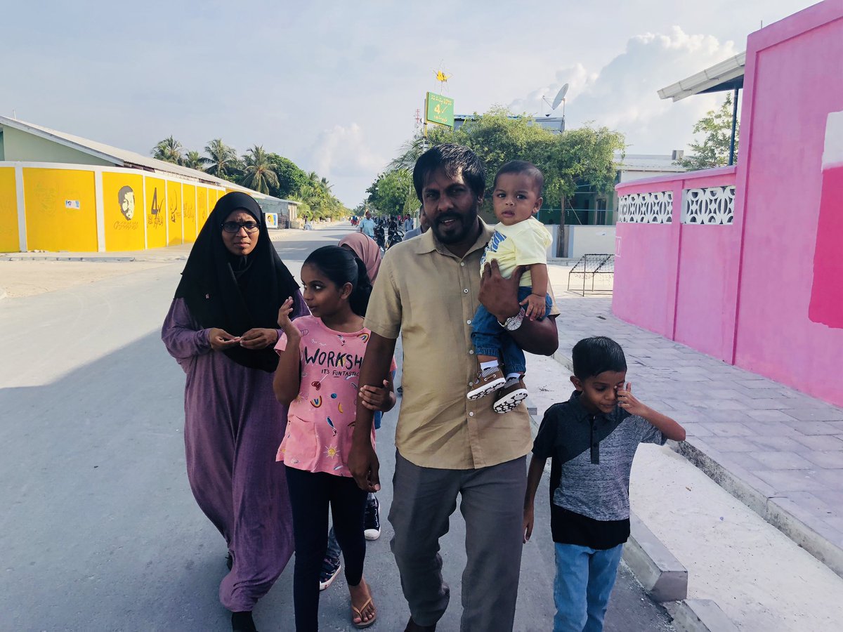 isse2019's tweet photo. MP #IsmailAhmed Dhaairaage Rayyithunah shukuru dhennevumah Dhuvaafaru gethakah  dhorun dhorah.@N4Isse11 

#dhuvaafarudhaairaa
#maruhabaaMP 
#thafaathudhahkaanan https://t.co/ML9DtpNYcN
