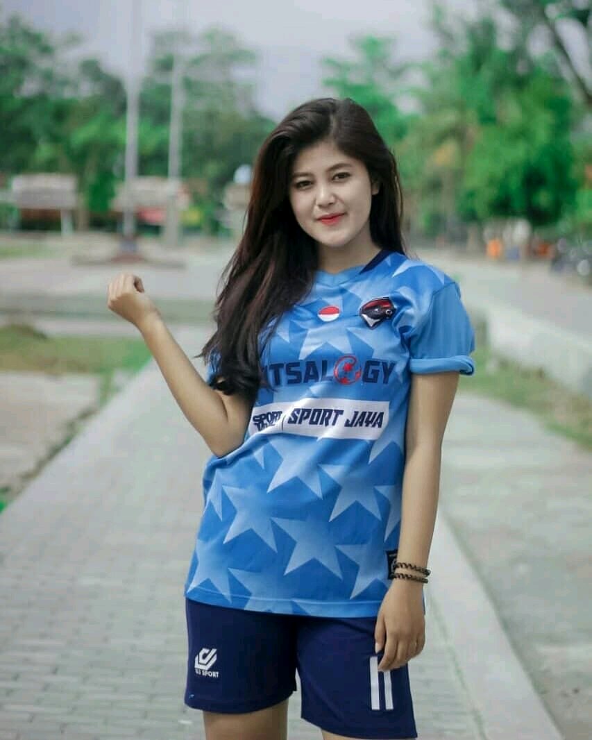 bidadari UNY tweet media