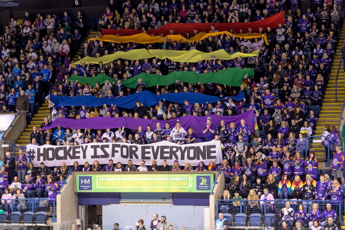 Lots of love for this.

❤️🧡💛💚💙💜 

<a href="/ClanIHC/">Glasgow Clan 🏒🏴󠁧󠁢󠁳󠁣󠁴󠁿</a> fans 👏🏻 

📸 @ACB_47

Pleased to also say all of <a href="/crosscheckuk/">Cross Check Clothing</a>'s rainbow shirts have now been sold.

#POFW19