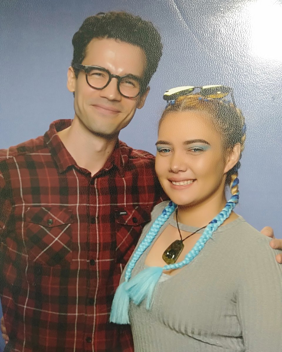 Hazard_213's tweet photo. Hands down my favourite actor to this day he literally was my teenage crush that I carried on into adulthood haha and finally got to meet him he's the most down to earth guy so my crush will be carried on for another 16 years 😍😍😍😍 https://t.co/p5iTfrUrb5