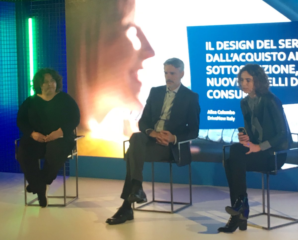 CriFavini's tweet image. @castellianto conversa a @emobilityis su il ruolo del  #servicedesign nella mobilità elettrica Nuovi modelli di accessibilità @logotel