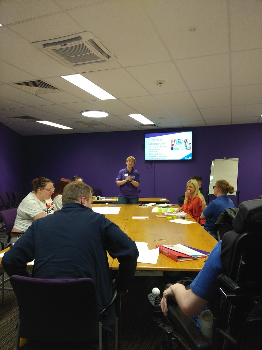 bridgetteKYM's tweet photo. KYM Volunteers Training Level 2 Youth Work course at Ourplace today 😀 https://t.co/UsstgTTPt0