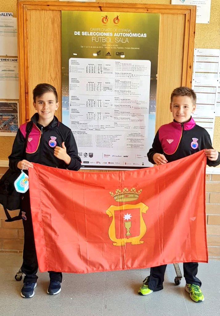 @2015Mariscal y <a href="/aytocuenca/">Ayuntamiento de Cuenca</a> desean suerte y éxito a los niños conquenses Miguel Cuevas y Carlos Redondo jugadores de la Selección Alevín de Fútbol Sala de Castilla-La Mancha, que mañana juegan la final frente a Murcia en el Campeonato de Selecciones Autonómicas en Barcelona.
