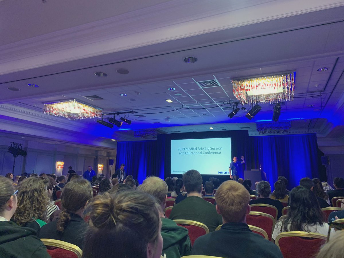 @DrRobgalloway opening the @BrightonMarathn #MedicalConfrence in preparation for tomorrow’s big event! #Brighton #marathon #Volunteer #MarathonMedic #Nurse