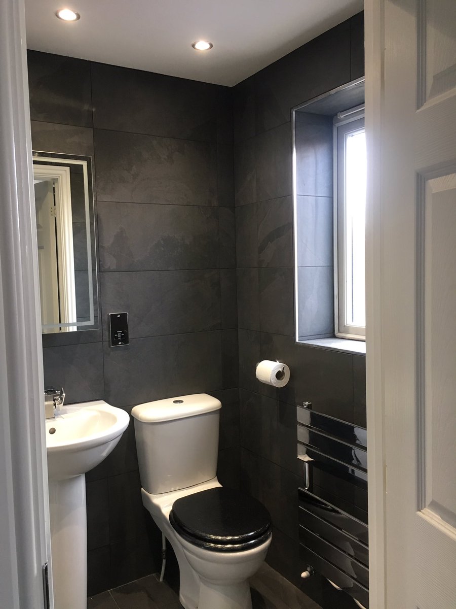 ninjabearhug's tweet photo. Finally finished my damn en-suite bathroom install! Totally stripped out, plumbing changed, new shower and light up tap, tiled all round inc floor, new electrics inc shaver socket, spotlights and led mirror, and new radiator. #HateDIY https://t.co/xqn685JYhj