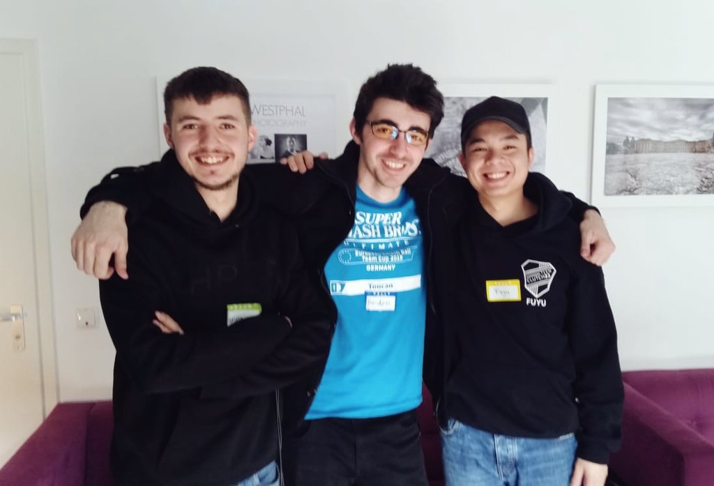 clutchunited's tweet image. Unser #teamclutch heute in Braunschweig bei #VirtuaSmash  😍

@Tomenimo @RendonSmash @Fuyukate_