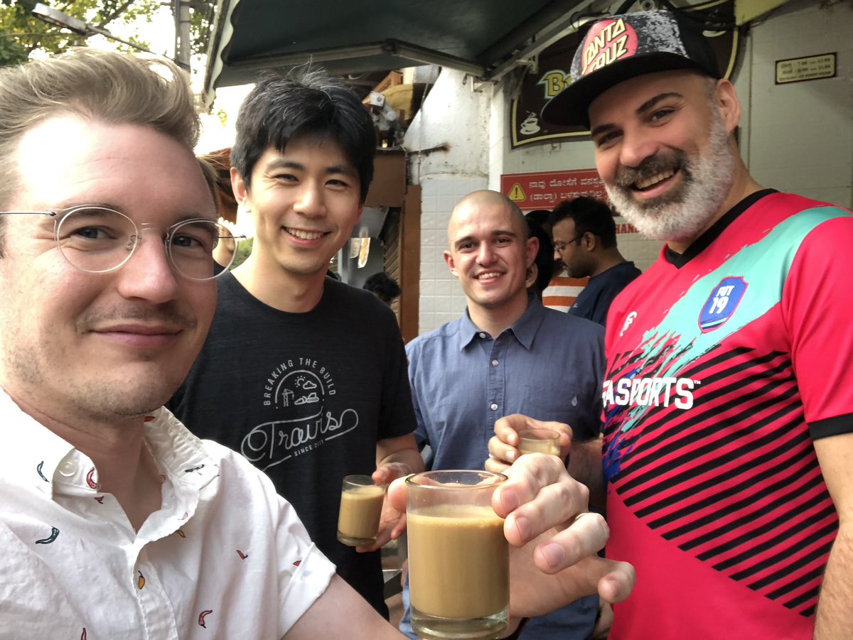leeb's tweet image. A quick detour for coffee and chat #GraphQLAsia