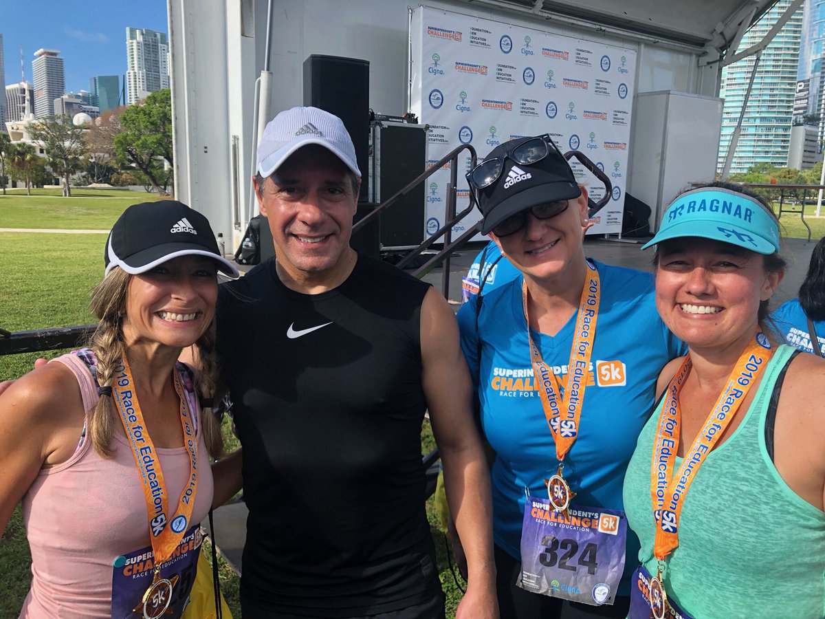 Kendale Lakes ES tweet media