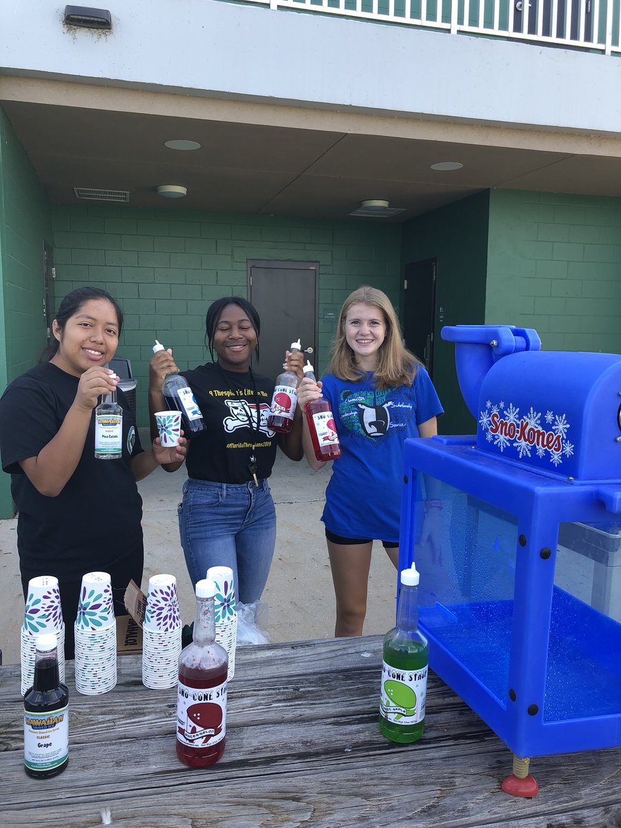 PRH_NHS's tweet photo. The Egg Hunt is today!! 9am-11am! Come out for some face paint, snow cones, and a lot of other fun games and activities!!! https://t.co/b5vGn4nQ3f