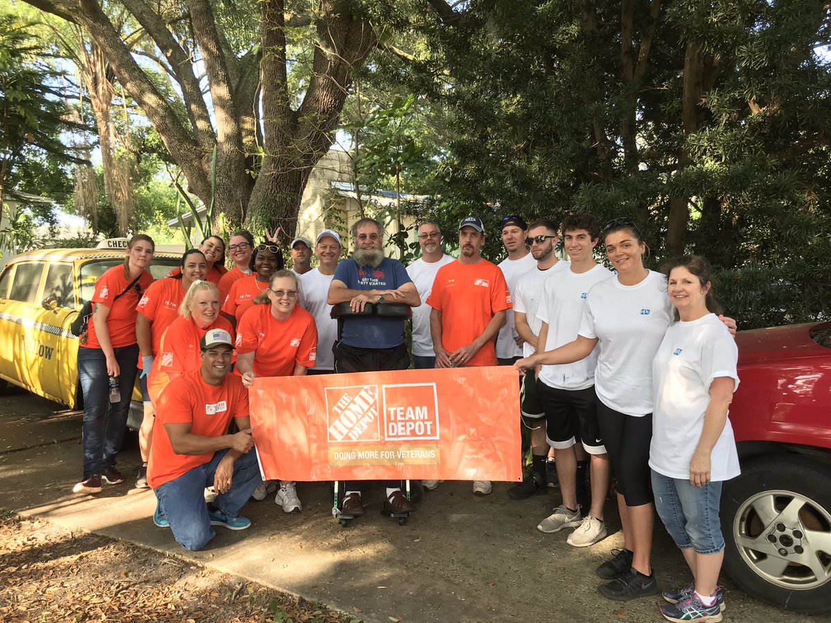 jennifert1855's tweet image. #SpringIntoService paint your heart out Tampa. @rvillalba36 @TeamDepot_Sean @EfrenExports @HD6872