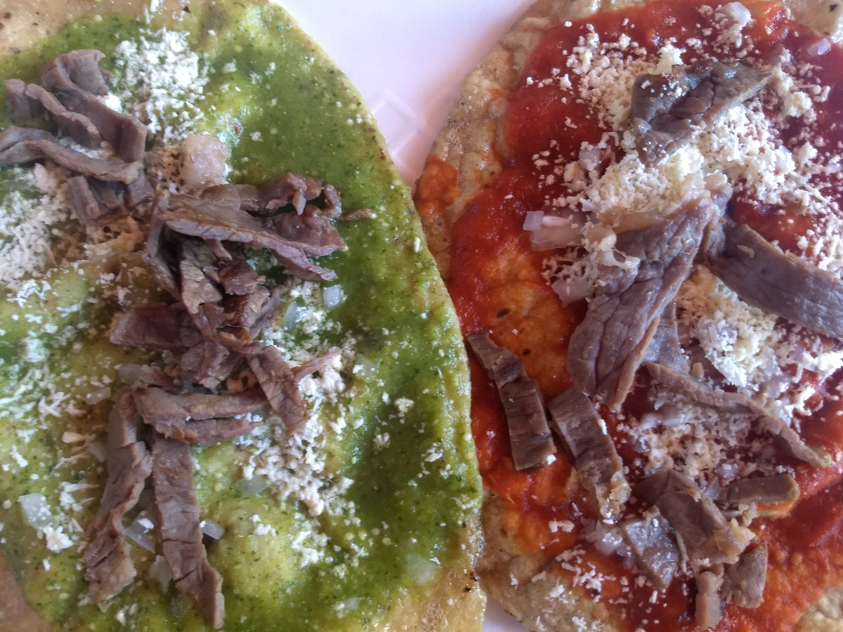 TeQuierooPuebla's tweet photo. 😁#FelizSábado empieza el día desayunando en la #FeriaDelTamal en #Axocopan Atlixco, y disfruta de su variedad gastronómica de la región, hoy y mañana junto a la gasolinera de Axocopan. Ven, apoya y deleitate  habrá memelas, colorados, tlacoyos y mucho más. 😍 https://t.co/NCA1EdjDKV