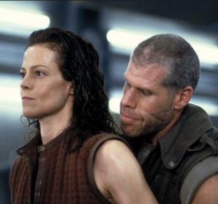 SeanDebTry's tweet image. Bon anniversaire à Ron Perlman, 69 piges,
Acteurs toujours abonné aux rôles de "gueules" mythiques ... 😍👍