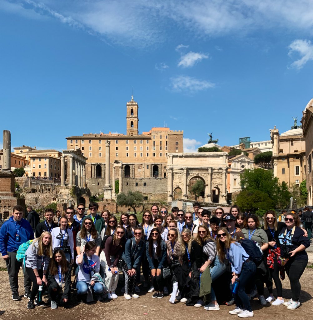 TravelRams's tweet photo. Day 2 Continued- the Colosseum &amp; Forum part 2 https://t.co/JOE8uBjtsw