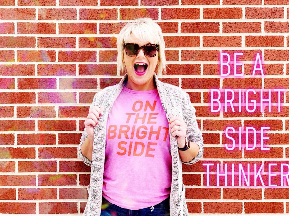 Hey Girl Podcast Season 2 is here! Join us MONDAY for pink lips, positivity, and being the boss of your own life. We’re sitting down with the ultimate #girlboss Mary Beth Oakes to find out her secrets to success. 💋