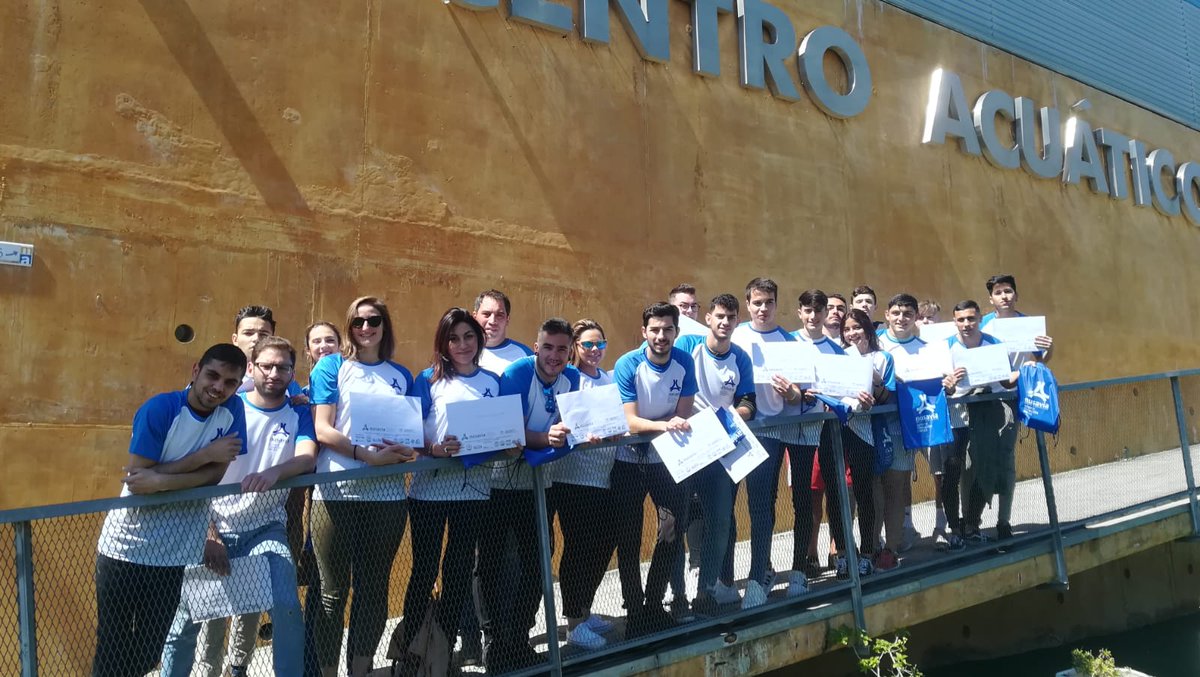 Orgulloso de poder formar a profesionales del sector del Socorrismo acuático profesional y monitores de actividades acuáticas y sus especialidades en Mairena del Aljarafe. <a href="/NusaviaSports/">Nusavia Grupo Deportivo</a> <a href="/Manolocarlosgil/">Manolo Carlos</a> <a href="/diariosevilla/">Diario de Sevilla</a> <a href="/eldesmarque_sfc/">ElDesmarque Sevilla FC</a> <a href="/abcdesevilla/">ABC de Sevilla</a> <a href="/elCorreoWeb/">El Correo de Andalucía</a> <a href="/Estadio_ED/">Estadio Deportivo</a> .