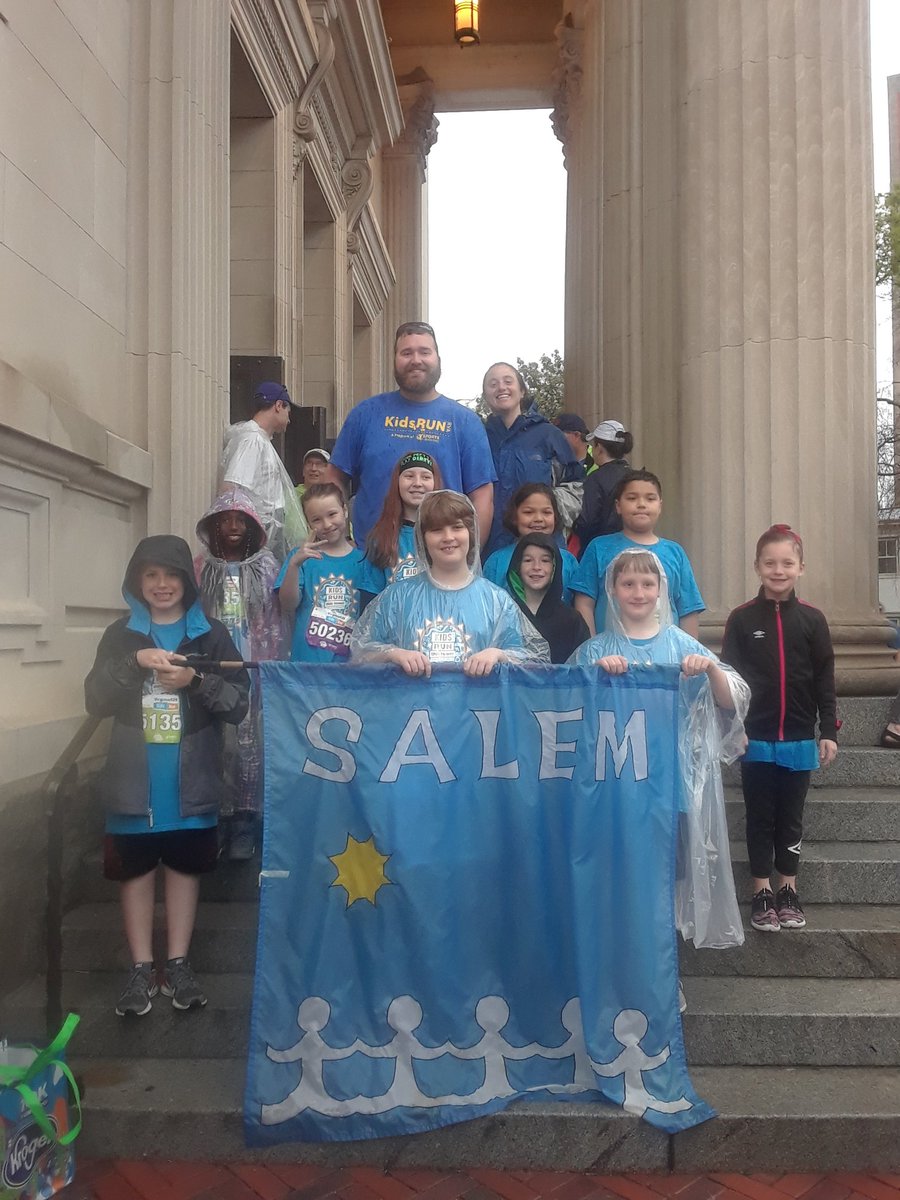 SCES_Resource's tweet photo. Kids Run RVA 2019 is in the books! Despite the weather our FIT STARS did awesome. We are very proud of them.
#runclub #oneccps #FITstars #sesstars https://t.co/NHMSmfmKr0