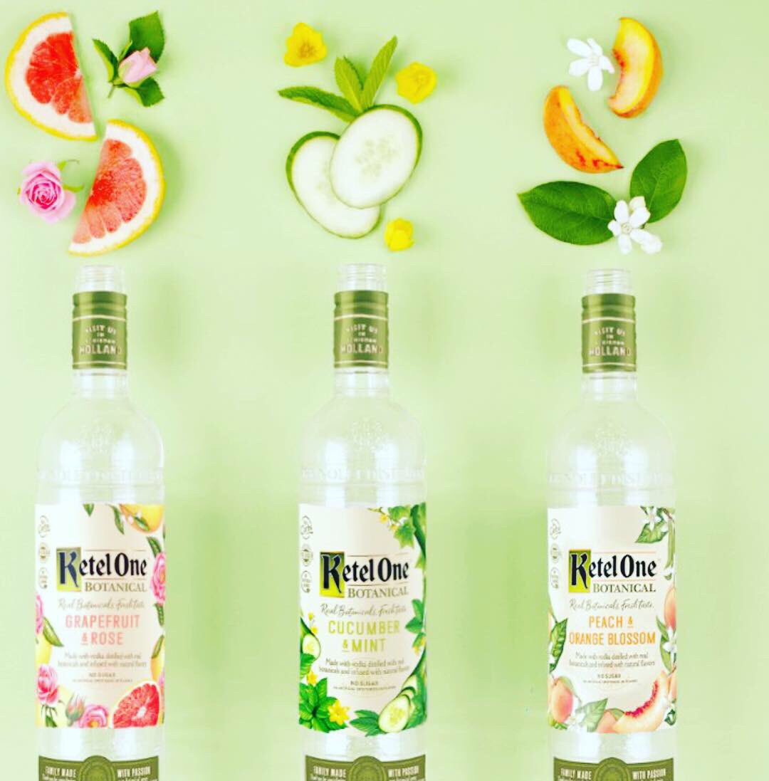 OutRInn's tweet photo. Saturday #April🌷13th @OutRInn OPEN 9am‼️#OhioState 🌰#SpringFootballGame🏈 #BloodyMary🍹& #Mimosa🍊 #Bar OPEN‼️HUGE @KetelOne #PROMO @2pm #PatioSZN☀️is HERE‼️#OptOutside #PatioBar😎@ohio_spirits #AllThreeBarsOPEN‼️#Patio☀️#Bar OPEN‼️#Pizza🍕Building #Bar OPEN‼️ https://t.co/Ny9II1Gj5q