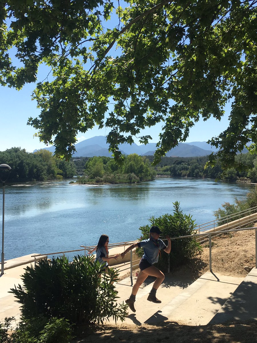 Llegamos!!!
 
Con vistas ya a lo que va a ser nuestro “hábitat” estos próximos dias.

Muchas ganas!!!