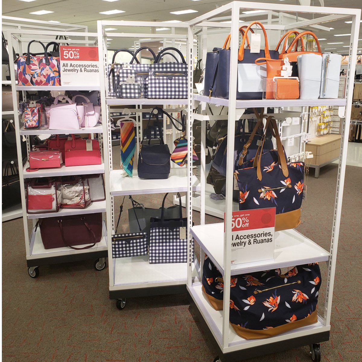 shaheedAtTarget's tweet image. Easter is 1 week away &amp;amp; Target is coming thru in The CLUTCH (No Pun) 👜. BUY 1 GET 1 50% off SALE on ALL accessories &amp;amp; Jewelry! we have the perfect accessory to Complement that Fabulous new Spring dress U just purchased from our Wide Assortment of Dresses in Wild FABLE or ANewDay