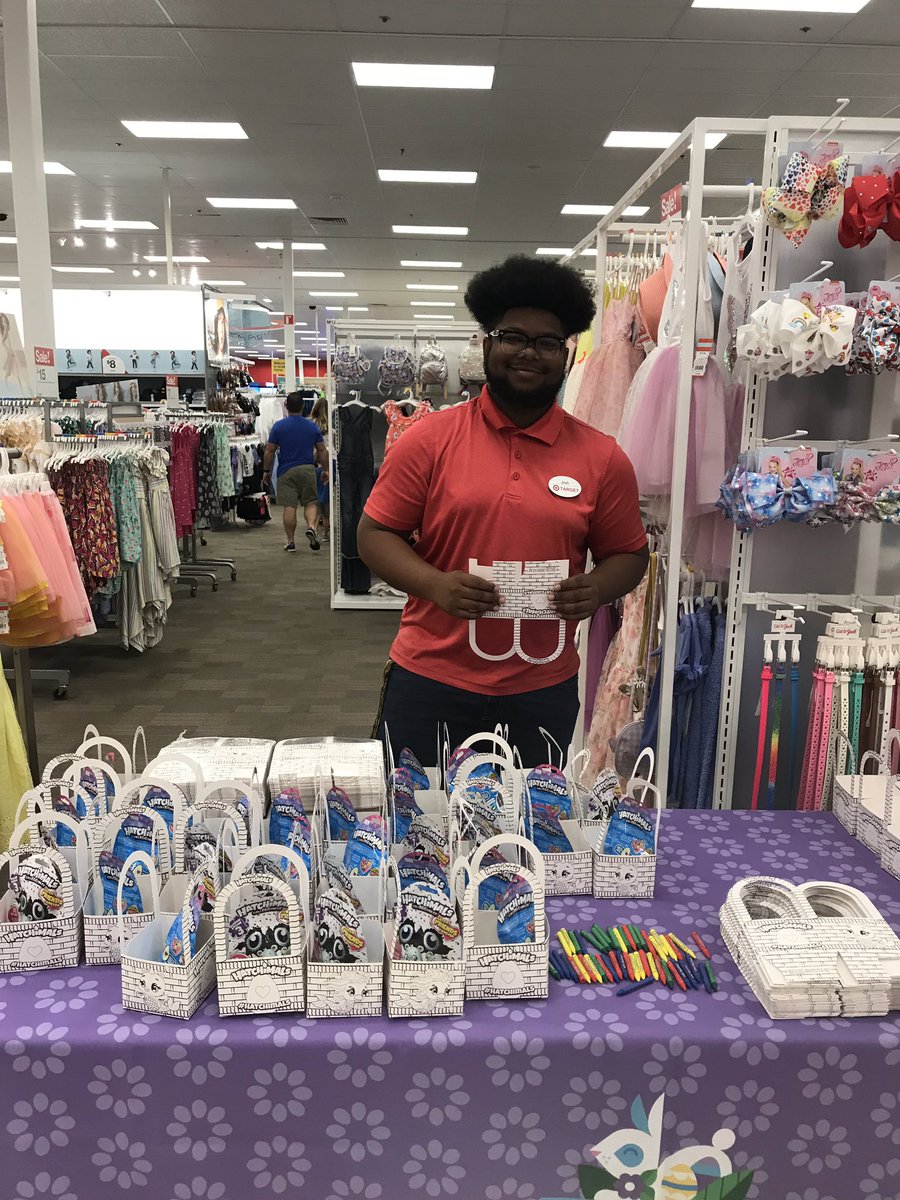 OscarRu03165626's tweet image. Come check out the Kid’s Easter Event  happening now at your Gainesville Target!! #TargetFun