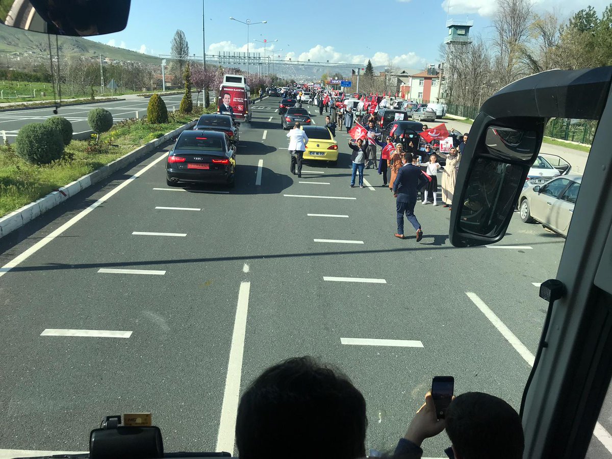 Gakkoşlar Diyarı Elazığ'a tarihi bir giriş yapıyoruz. Tüm bizi seven ve destekleyen hasbi Milli Görüşçülere yürekten teşekkürlerimi iletiyorum.