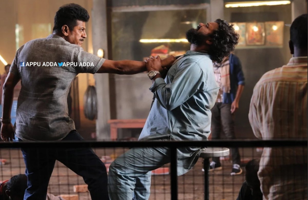 AppuAdda's tweet photo. Mega Mass #Rustum Trailer releasing on 14th👍

#RustumTraileron14th 
#Shivanna #AppuAdda 

@stuntravivarma @vivekoberoi  @ShraddhaSrinath @RachitaRamDQ @mayuri_kyatari4 @AnoopSeelin @aanandaaudio https://t.co/FGx66IUBDK