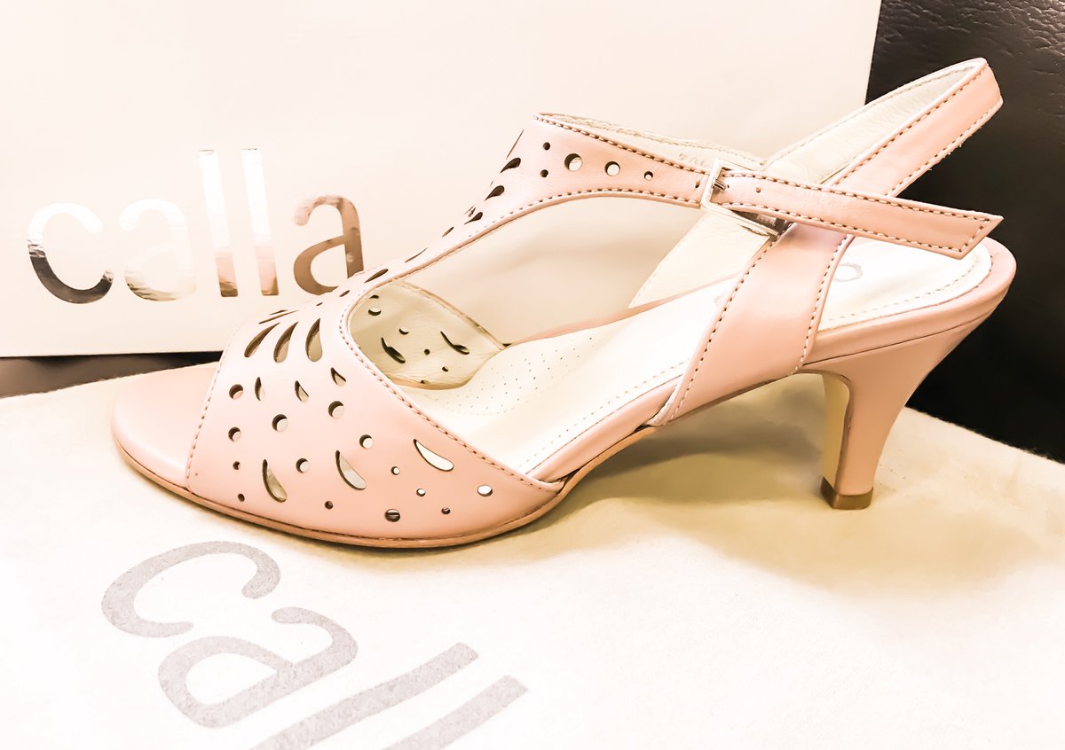 ClinicStride's tweet photo. Beautiful shoes from #Callashoes  super soft flexible leather specially designed for bunion sufferers https://t.co/xTczL3Iehu