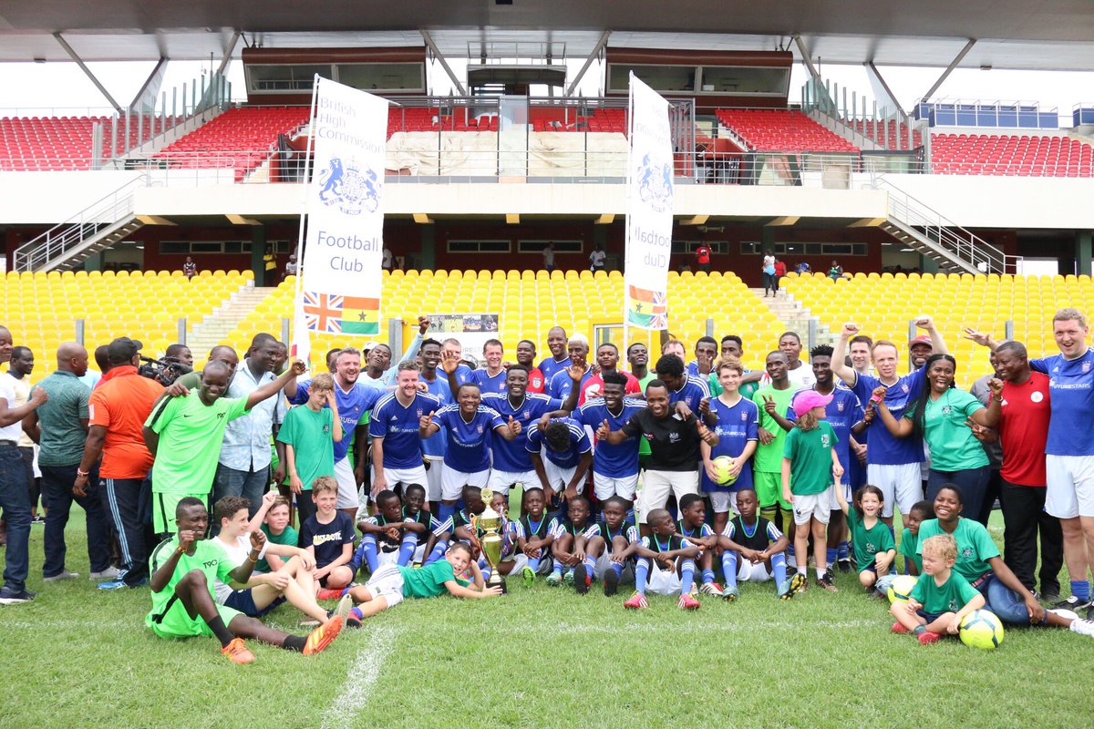 UKinGhana's tweet image. At the end of the day, we all win.💪🏼🎉🤝

Congratulations to Parliament for giving us a great game. 

It was an awesome way to end the Football season here at the @BHCFCGHANA.

#UnityThroughSports

#BHCFCvsParliament #FootballIsGREAT🇬🇧 @walkeriain @DiploTom @19tmb
