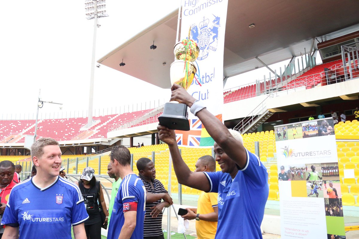 UKinGhana's tweet image. At the end of the day, we all win.💪🏼🎉🤝

Congratulations to Parliament for giving us a great game. 

It was an awesome way to end the Football season here at the @BHCFCGHANA.

#UnityThroughSports

#BHCFCvsParliament #FootballIsGREAT🇬🇧 @walkeriain @DiploTom @19tmb