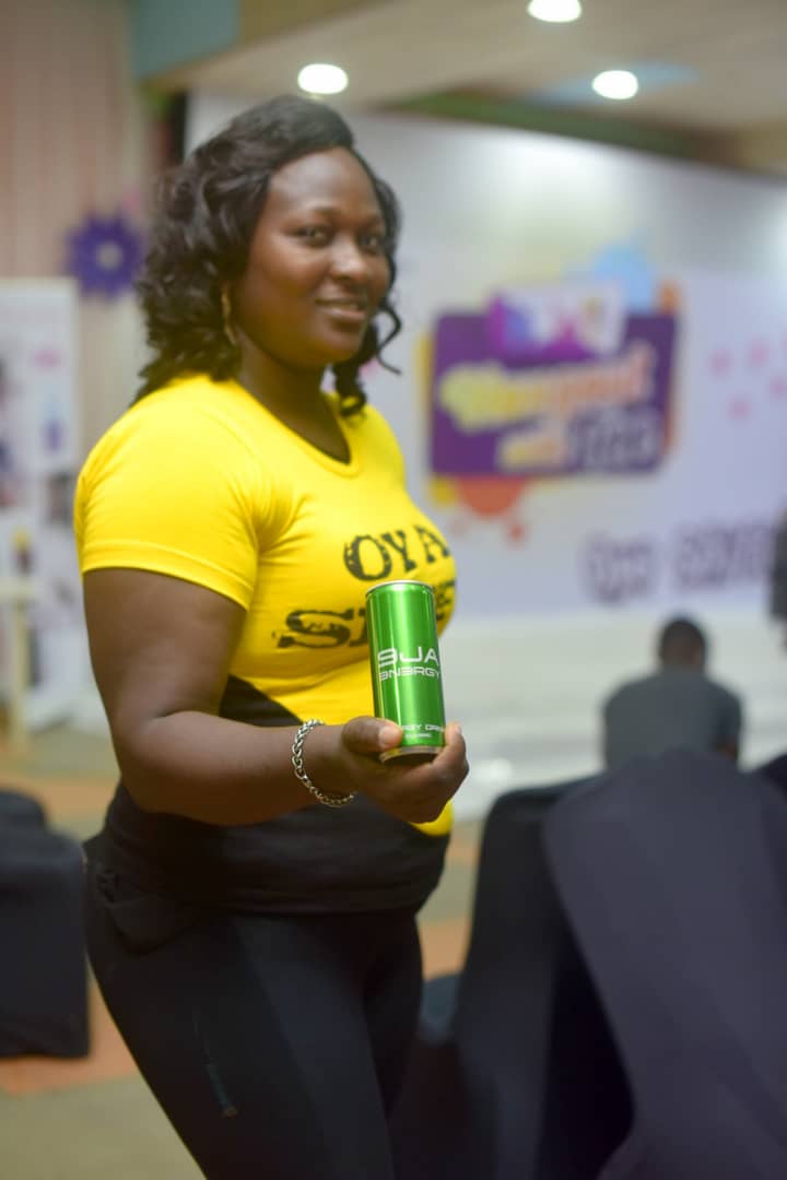 HangOutwithTee's tweet photo. Free drinks from 9ja Energy drink at the #OyaShift edition #hangoutwithtee6 https://t.co/OL6cPS9rKC
