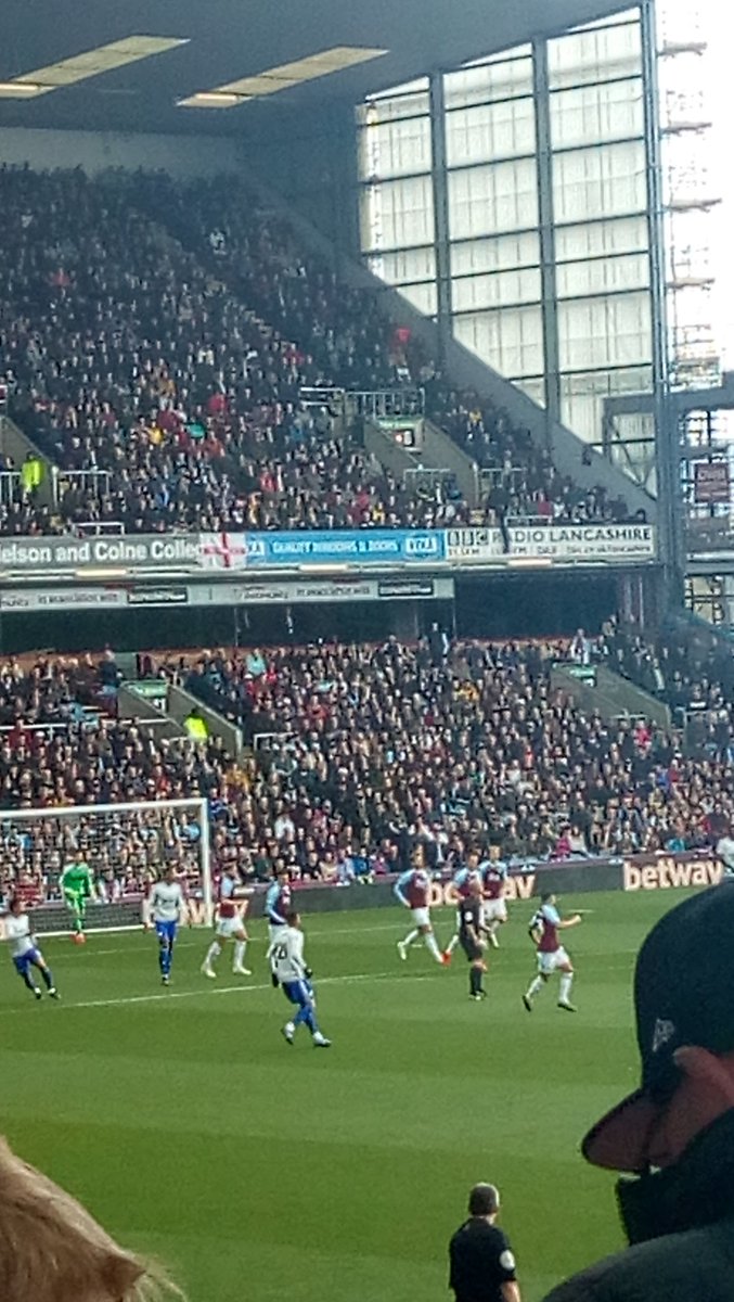 AmySteven999's tweet photo. They covered our lovely @VEKA_plc  sign @BurnleyOfficial.....so I had a word #windowlove #UTC https://t.co/A3koaXOYgu