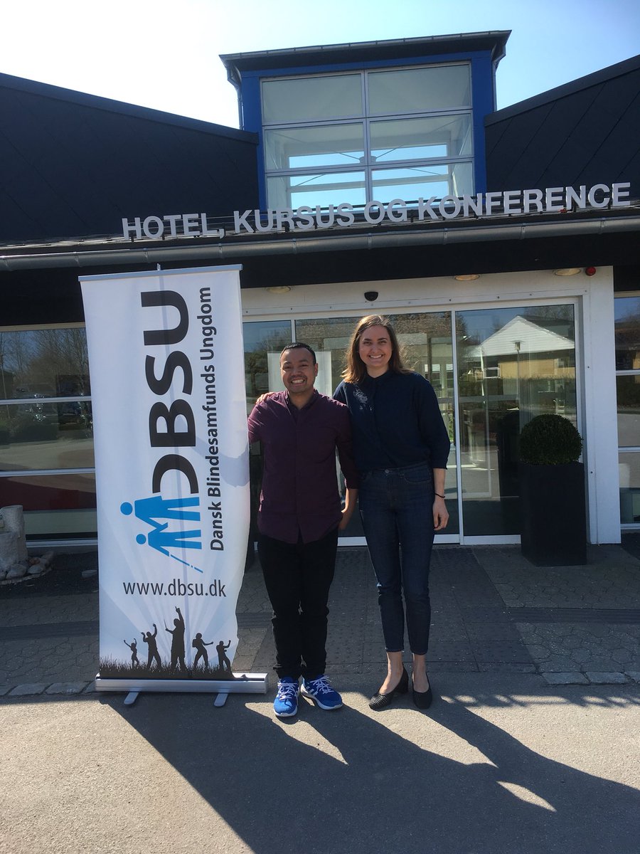 MarieJungeErnst's tweet photo. Præsenterer @DRkoncern’s arbejde med tilgængelig og bliver klogere på, hvordan vi imødekommer unge blinde og svagsynedes behov ➡️  Tak for invitationen #dbsu #dkblind #dkmedier https://t.co/LTPYU6o8qz