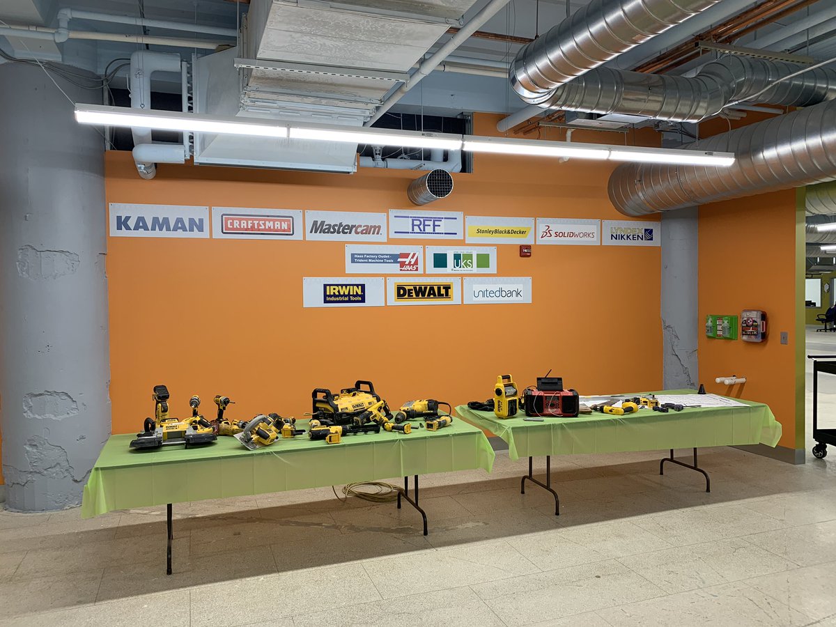 InnovateCT's tweet image. Congrats to MakerspaceCT on opening an amazing facility in Hartford, Connecticut today! 

Thank you for contributing to our education and innovation ecosystem!

#innovateCT #stateofinnovation #educationinCT