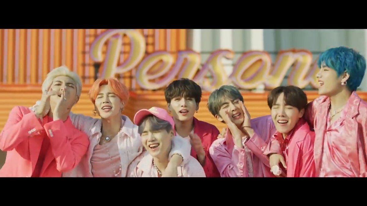 Linh67616116's tweet photo. This is unfair!!! Everytime BTS has MV Comeback, youtube always deletes millions views. I dont understand! #YouTubeGiveUsOur10MillionBack
@YouTube https://t.co/1lHHXLIDXg
