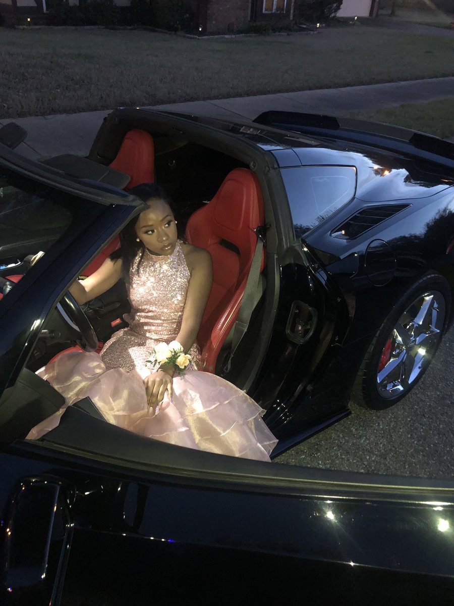 yannaawannahh's tweet photo. they said you only get one senior prom so you might as well go big or go home 🤪
#DevilsNightmare
#SendEmStr8ToHELL
#DevilsGotEmHot
#RaisingHELL https://t.co/krcP8uXPWJ