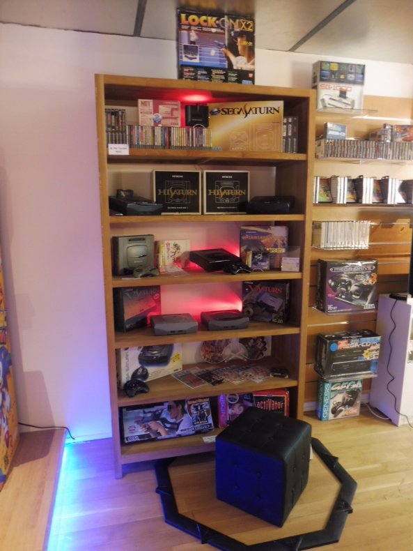 MHVRetrogaming's tweet photo. Fr - Eclairages additionnels mis en place.
Eng - New lights are ready. https://t.co/fNHYNry1vm