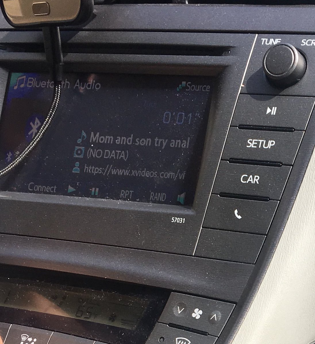 Natucci_'s tweet photo. HOPPED IN MY UBERS CAR AND.... https://t.co/JeMBQF5H6b