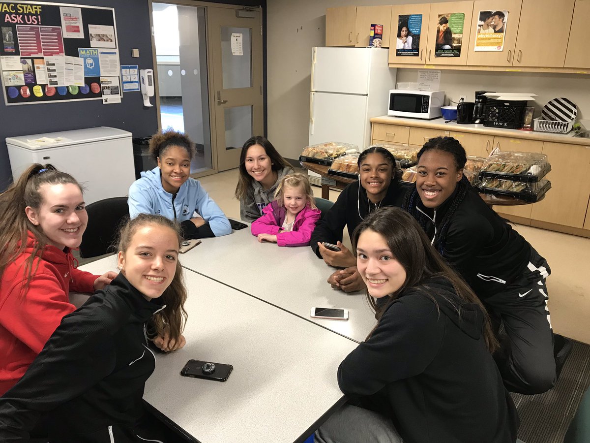 swacademywbb's tweet photo. Weβve arrived! @canletes_sports #bestinprep https://t.co/NErI4cnTQI