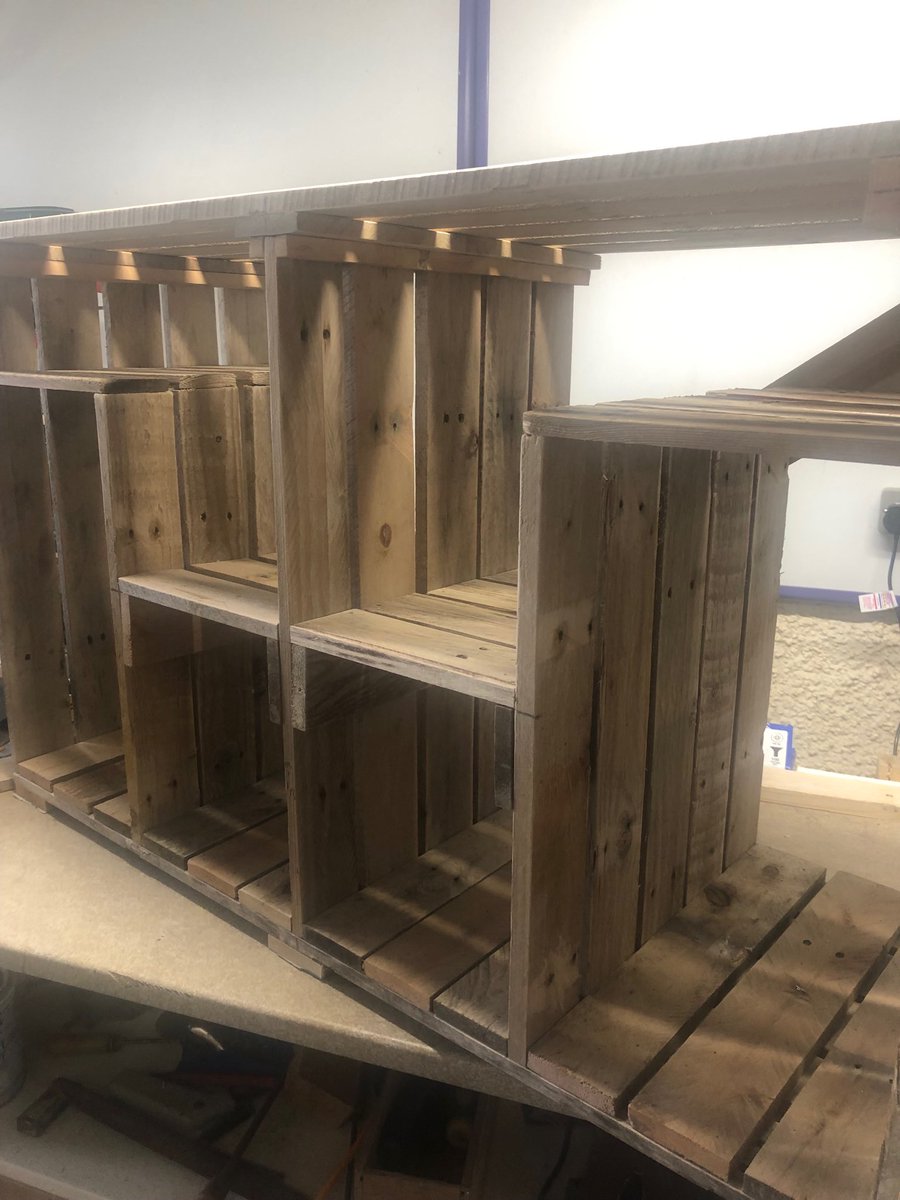 la_shed's tweet photo. Another bespoke unit made for client #palletman #lashed #upcycle #saveourplanet https://t.co/u6PK6DANl5