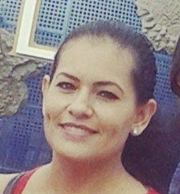 PanteraThompson's tweet image. VEN LO QUE LES DIGO SIEMPRE SE TAPA LA PELONA 

DEBERIAN PROHIBIR ENGAÑAR ASI LOS HOMBRES 

#SeTeniaQueDecirYseDijo