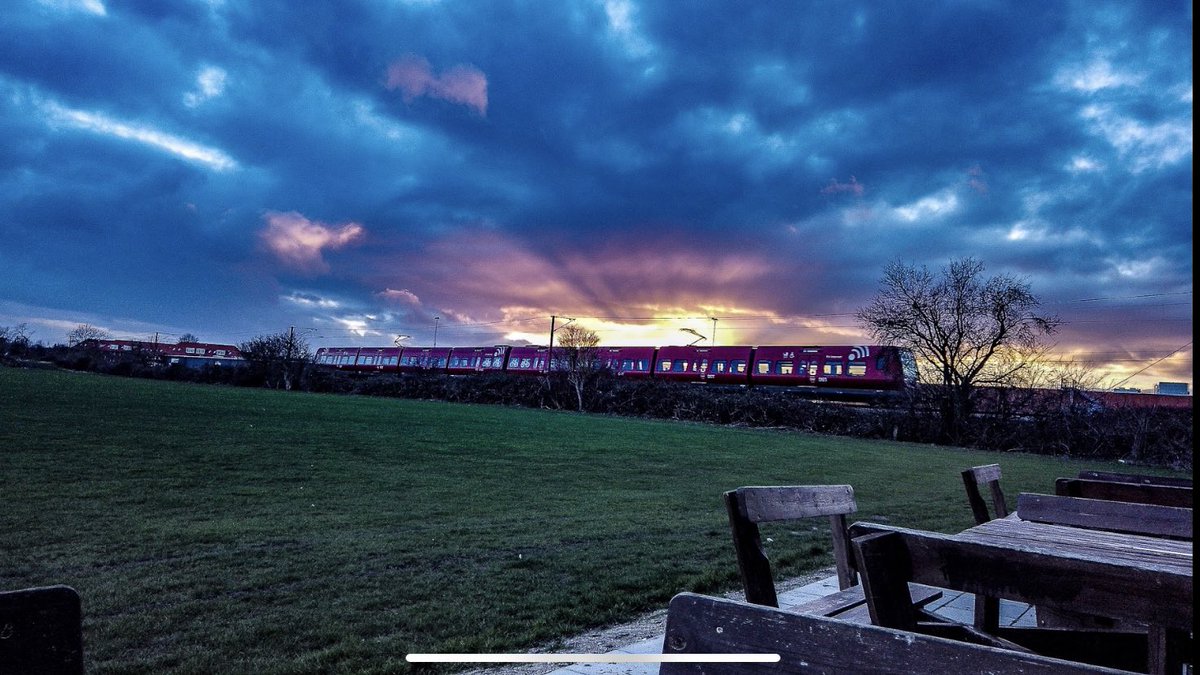 Mate2200's tweet image. Insta-venligt billede, fra vores klubhus lørdag morgen ❄️🌤

#valbyboldklub #valbyidrætspark