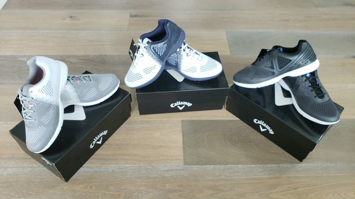 LisaLongball's tweet photo. Ohhhh! New kicks!! Just got my NEW #CallawayGolfFootwear!! I love the new styles! The #Pacifica model is a classic look and the #HaloSL model is sporty! They are crazy comfortable! Now I just need the snow to melt in #Canada! 😊⛳🍁 #CallawayFootwear https://t.co/1XbDgSrt7h
