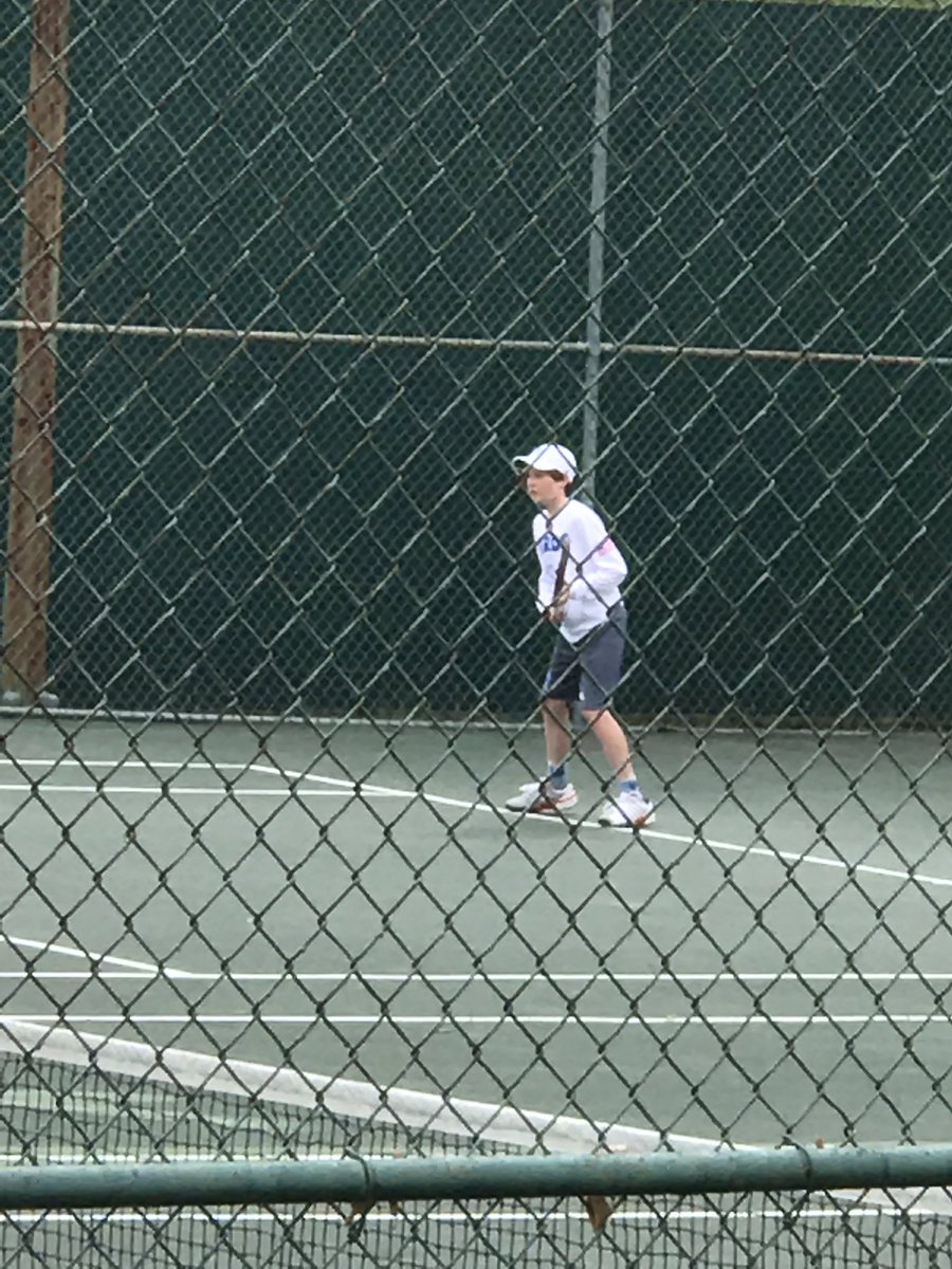 moyer_sp's tweet photo. 8th grader BSchuh at it again against Montgomery Co. Go Birds! HHS boys tennis @fthhsathletics  @FTHighlandsHS https://t.co/DXVTks4d4R